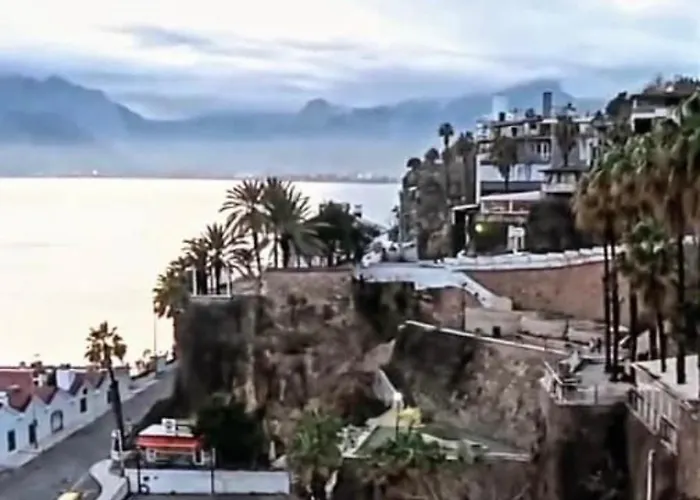 Kaleici Muhtesem Konum Harika Genis Ev Appartamento *