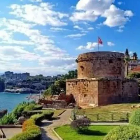 Kaleici Muhtesem Konum Harika Genis Ev Апартаменты Анталья